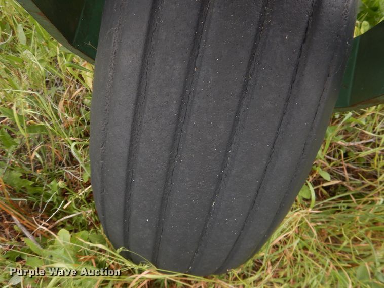 image for item IP9497 New Noble 210  air seeder