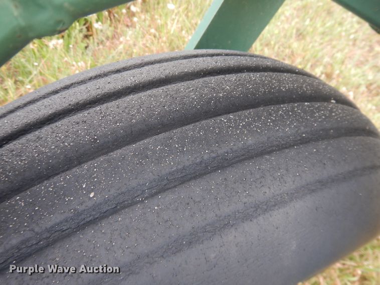 image for item IP9497 New Noble 210  air seeder