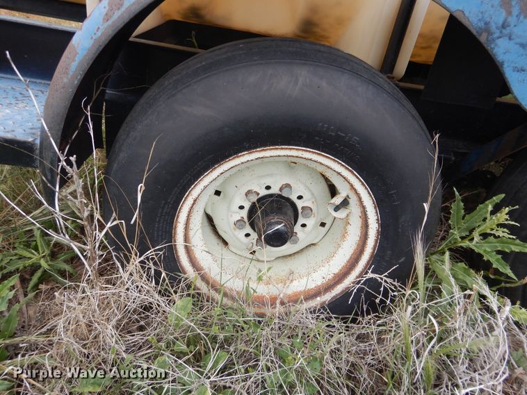 image for item IP9498 Nurse tank trailer