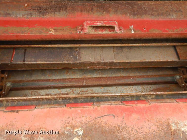 image for item IP9504 1998 Case IH 2388  combine