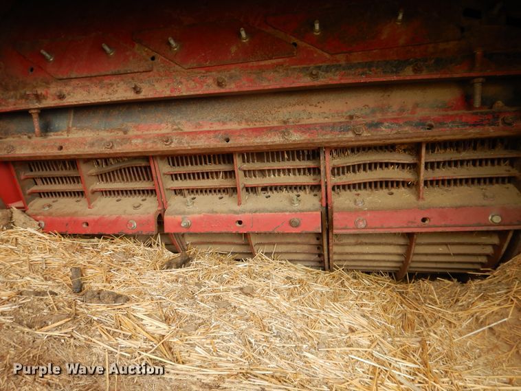 image for item IP9504 1998 Case IH 2388  combine