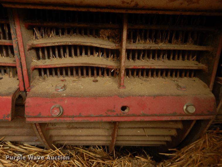 image for item IP9504 1998 Case IH 2388  combine