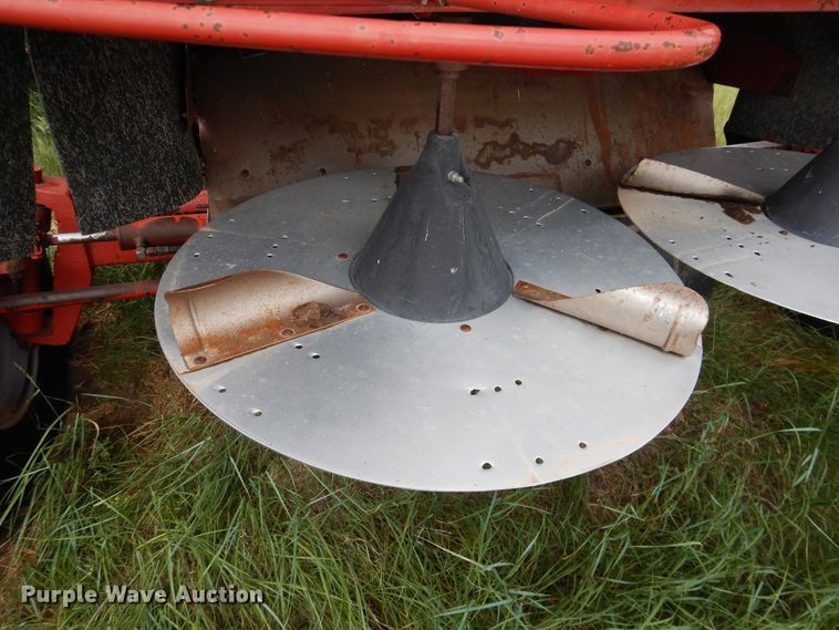 image for item IP9504 1998 Case IH 2388  combine