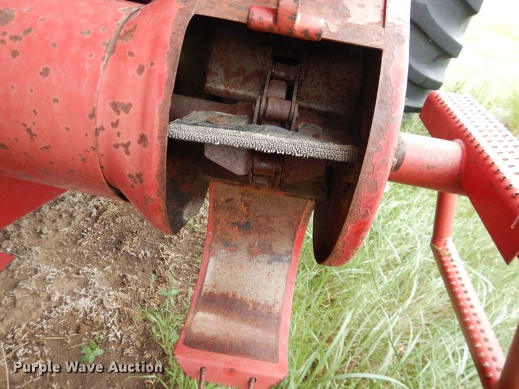 image for item IP9504 1998 Case IH 2388  combine