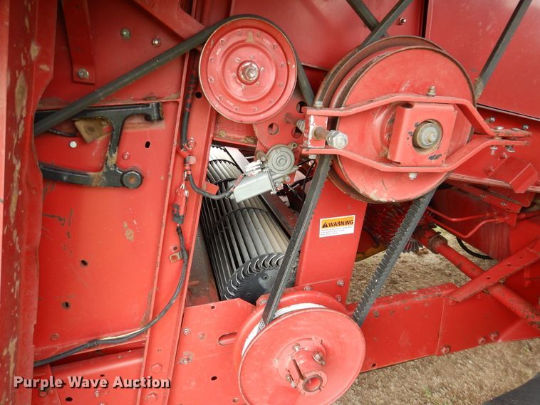 image for item IP9504 1998 Case IH 2388  combine