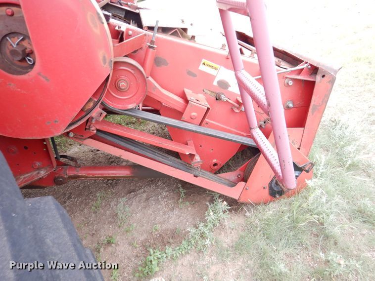 image for item IP9504 1998 Case IH 2388  combine