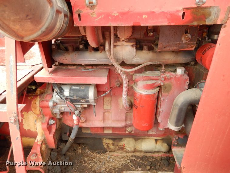 image for item IP9504 1998 Case IH 2388  combine