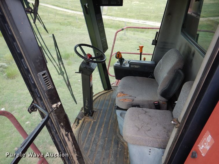 image for item IP9504 1998 Case IH 2388  combine