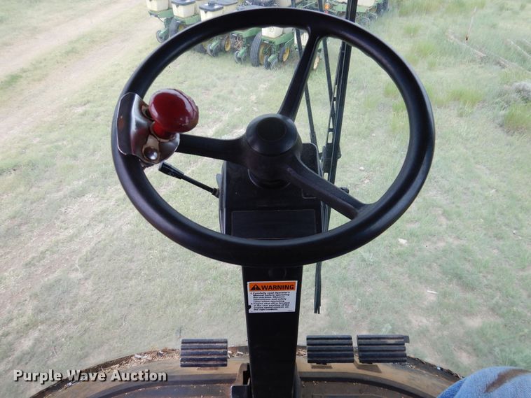 image for item IP9504 1998 Case IH 2388  combine