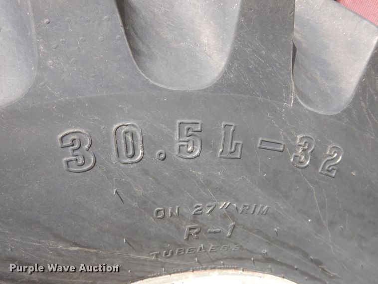 image for item IP9504 1998 Case IH 2388  combine