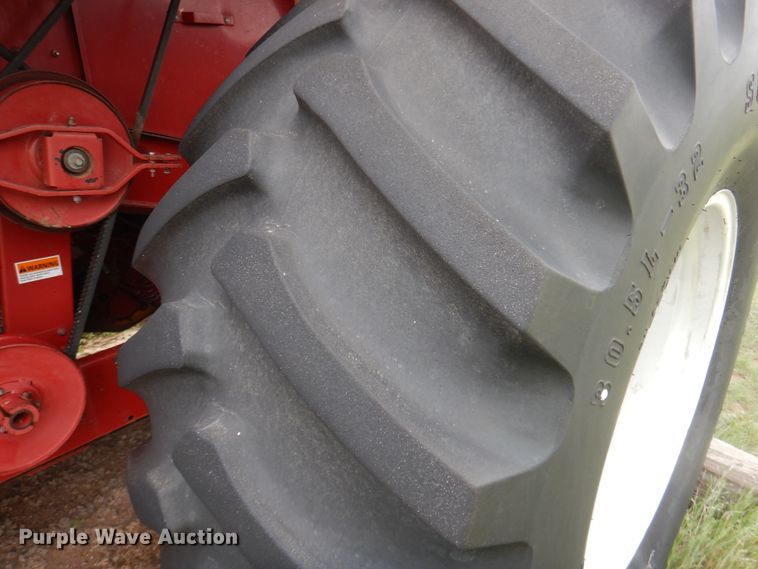image for item IP9504 1998 Case IH 2388  combine