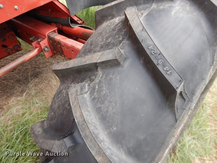 image for item IP9504 1998 Case IH 2388  combine