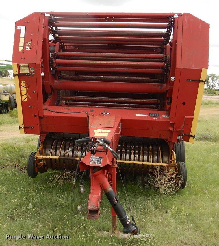 image for item IP9510 1986 New Holland 855  round baler