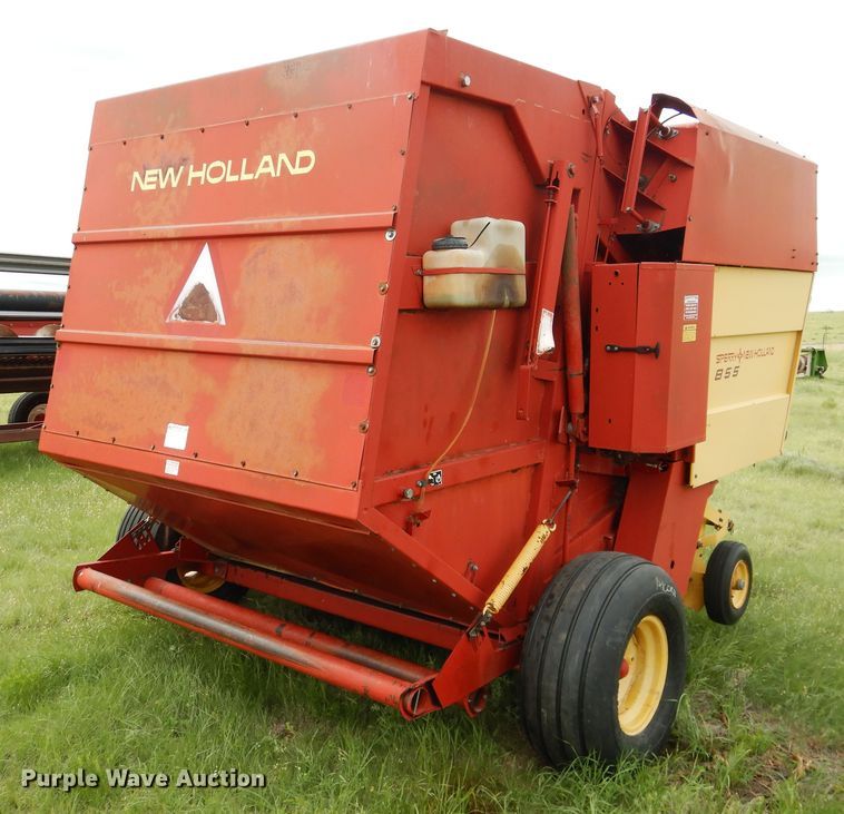 image for item IP9510 1986 New Holland 855  round baler