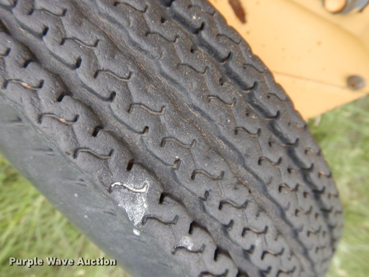 image for item IP9510 1986 New Holland 855  round baler