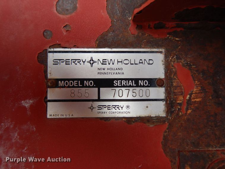 image for item IP9510 1986 New Holland 855  round baler