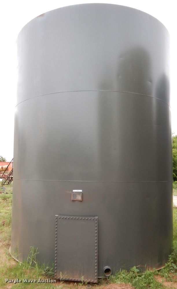 Steel tank in Watonga, OK Item IP9918 sold Purple Wave