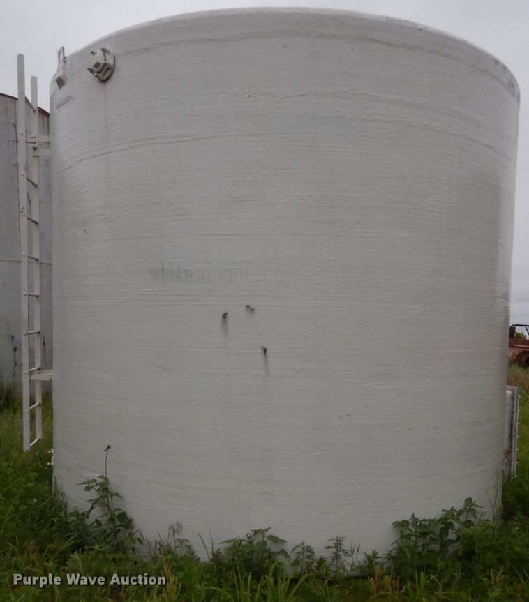 image for item IP9921 Fiberglass tank