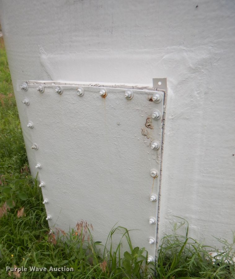 image for item IP9921 Fiberglass tank