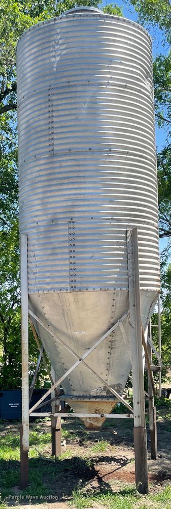 image for item IR9994 Butler Grain-o-Matic grain bin