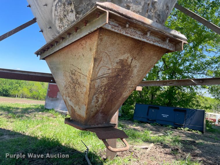 image for item IR9994 Butler Grain-o-Matic grain bin