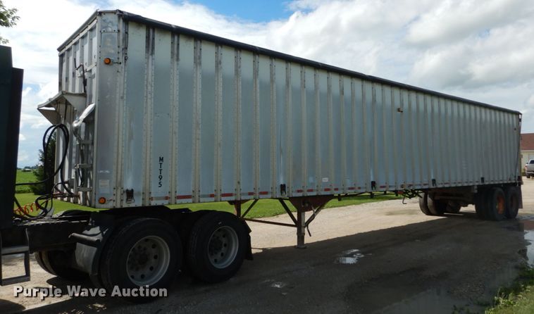 image for item IT9224 1995 Imco  grain trailer