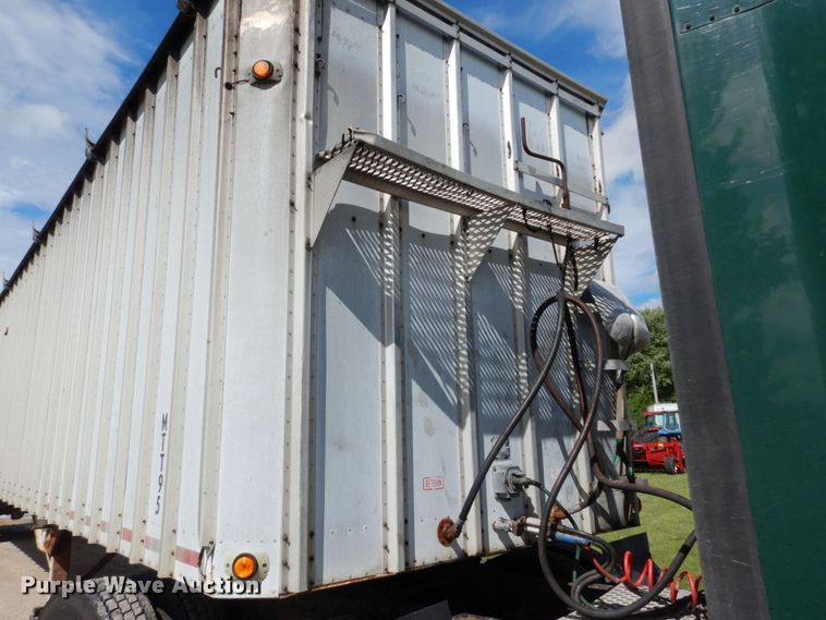 image for item IT9224 1995 Imco  grain trailer