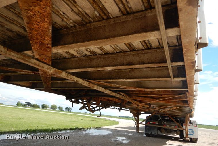 image for item IT9224 1995 Imco  grain trailer