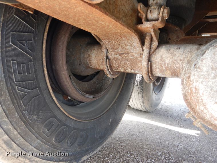 image for item IT9224 1995 Imco  grain trailer