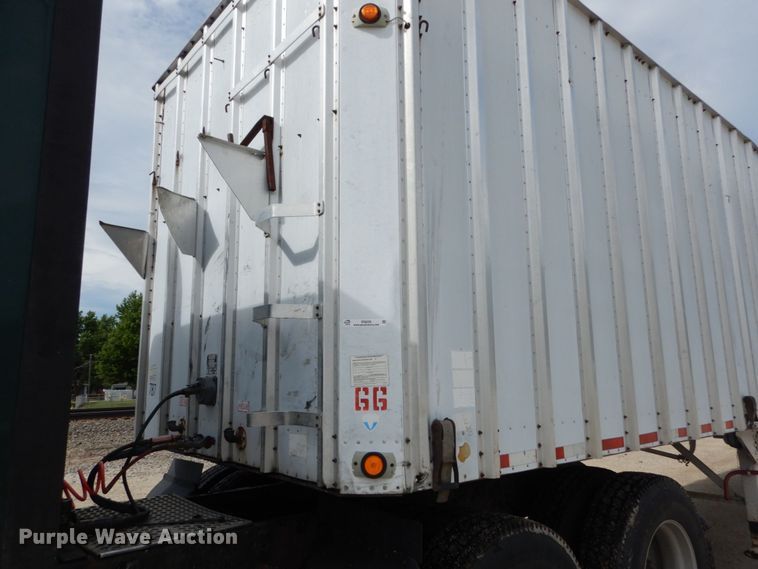 image for item IT9225 1994 Imco  grain trailer