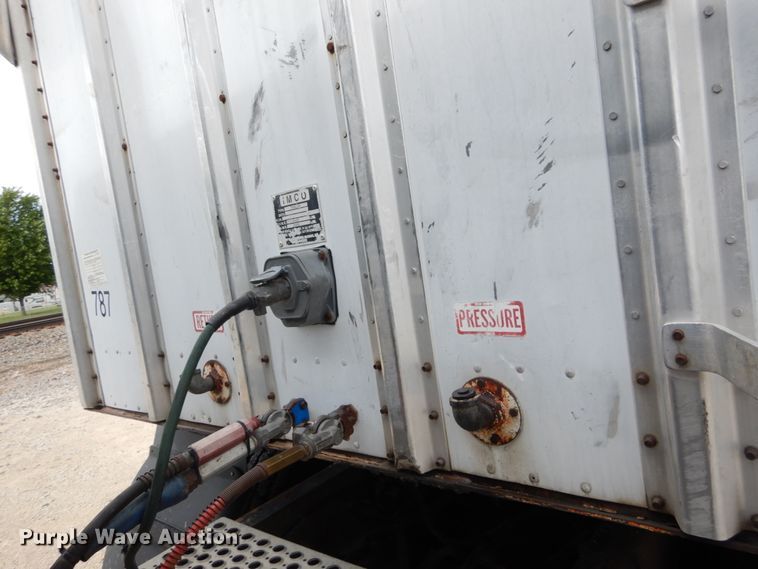 image for item IT9225 1994 Imco  grain trailer