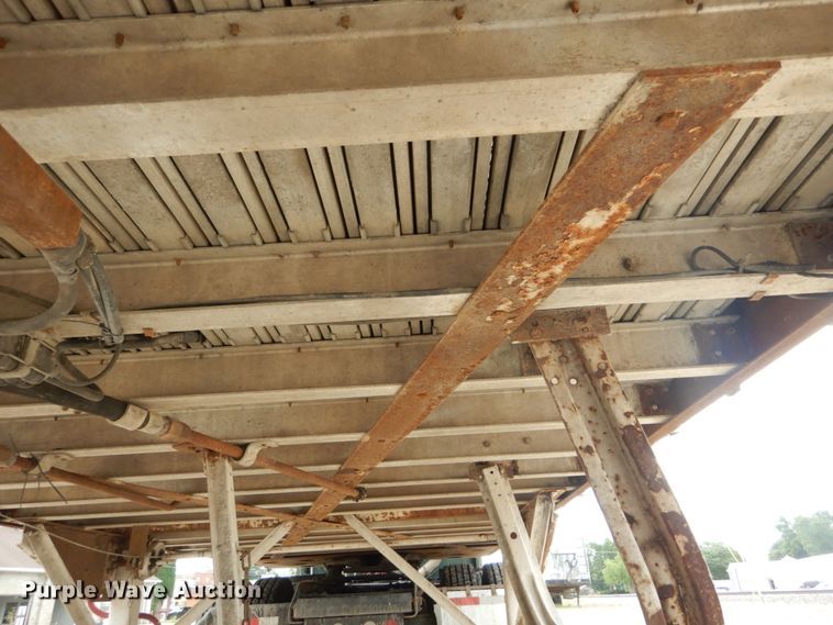 image for item IT9225 1994 Imco  grain trailer