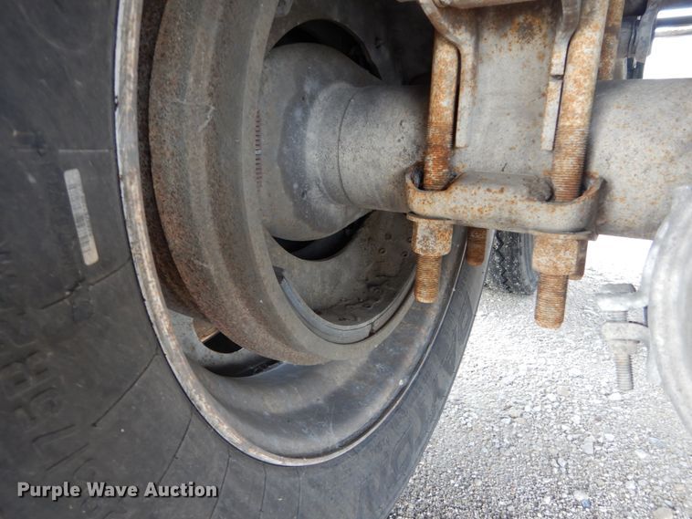 image for item IT9225 1994 Imco  grain trailer