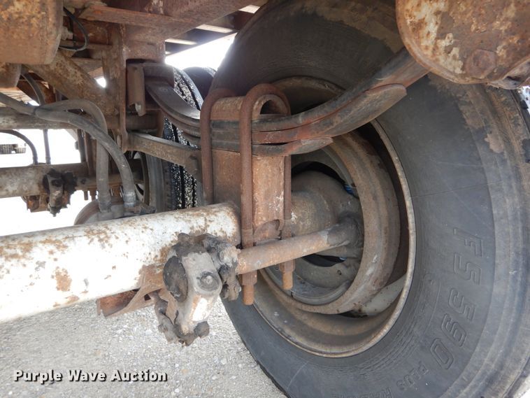 image for item IT9225 1994 Imco  grain trailer