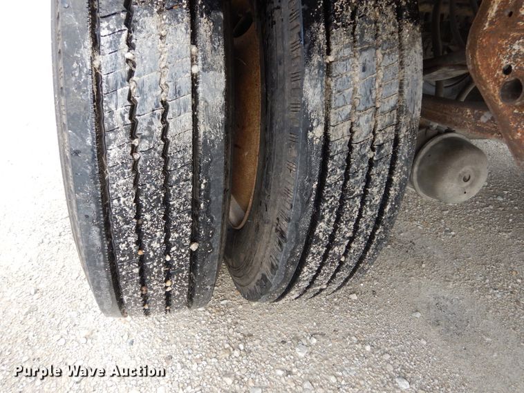 image for item IT9225 1994 Imco  grain trailer