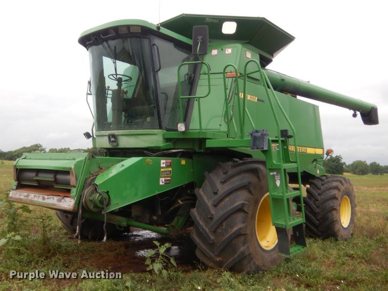 image for item IT9536 1997 John Deere 9610  RWA combine