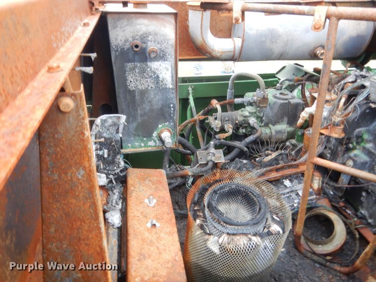 image for item IT9536 1997 John Deere 9610  RWA combine