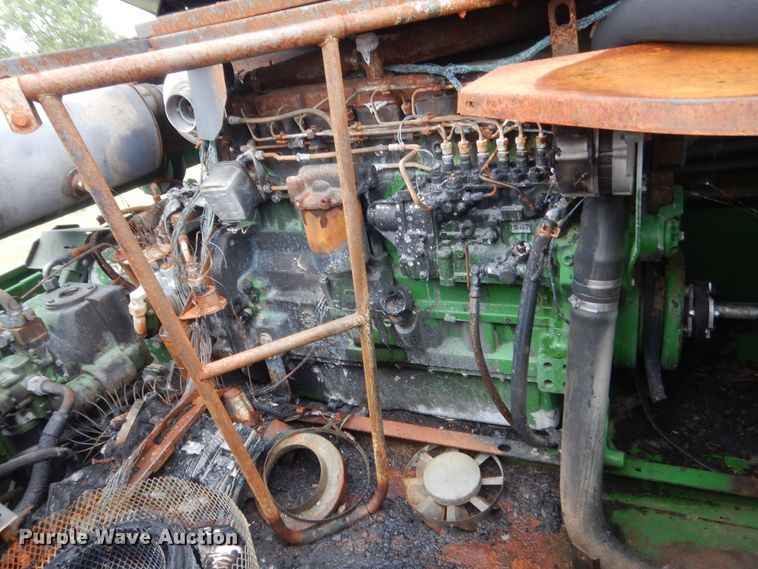 image for item IT9536 1997 John Deere 9610  RWA combine