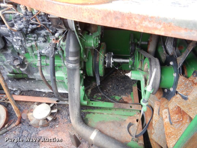 image for item IT9536 1997 John Deere 9610  RWA combine