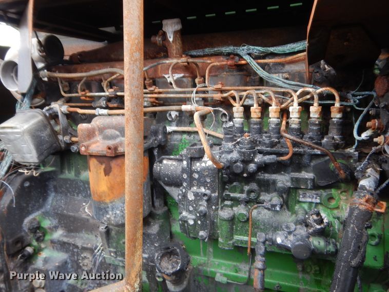 image for item IT9536 1997 John Deere 9610  RWA combine