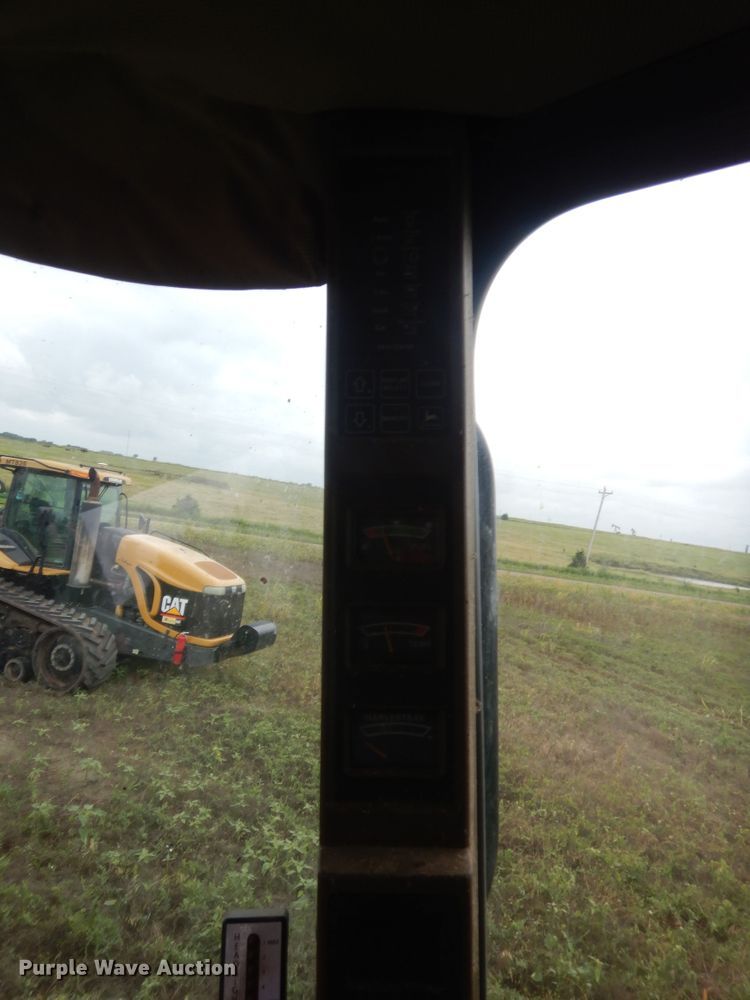 image for item IT9536 1997 John Deere 9610  RWA combine