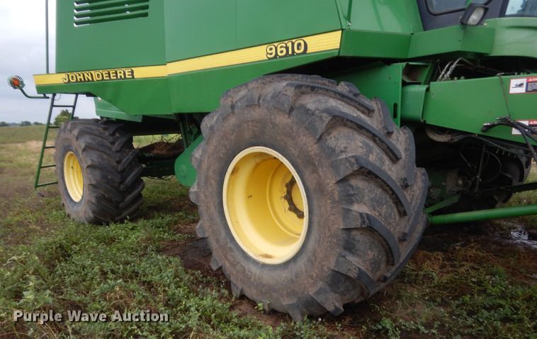 image for item IT9536 1997 John Deere 9610  RWA combine