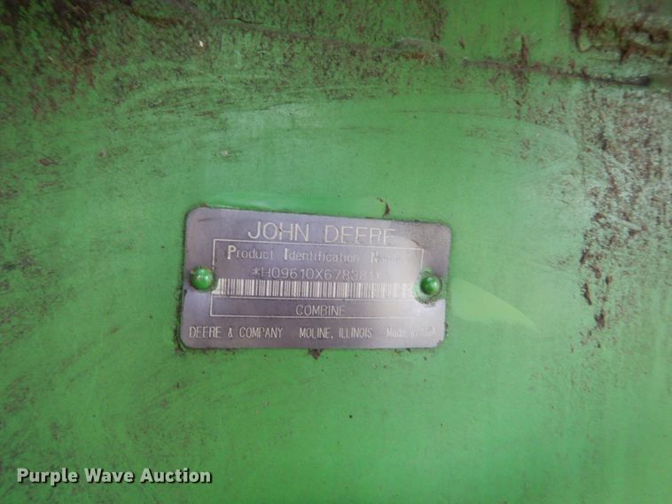 image for item IT9536 1997 John Deere 9610  RWA combine