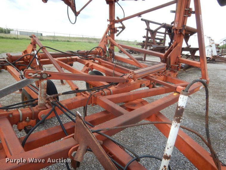 image for item IT9559 Sunflower 3160-42 Fallow King  sweep plow