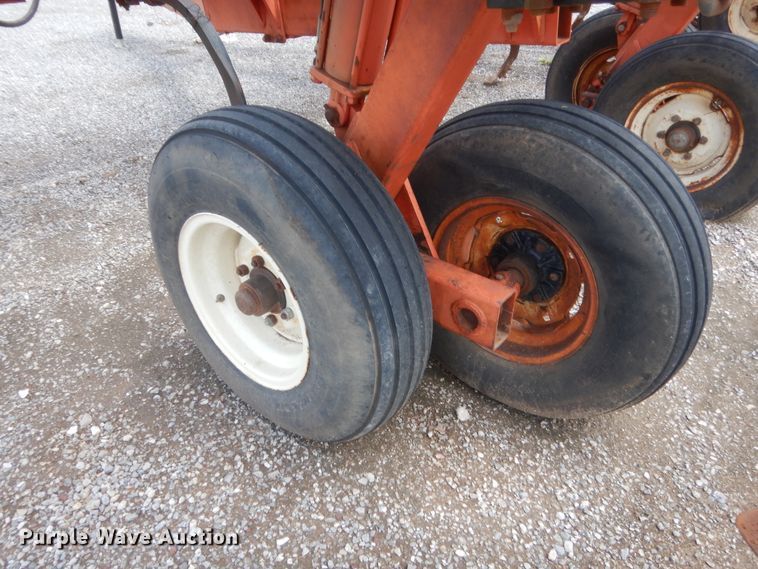 image for item IT9559 Sunflower 3160-42 Fallow King  sweep plow