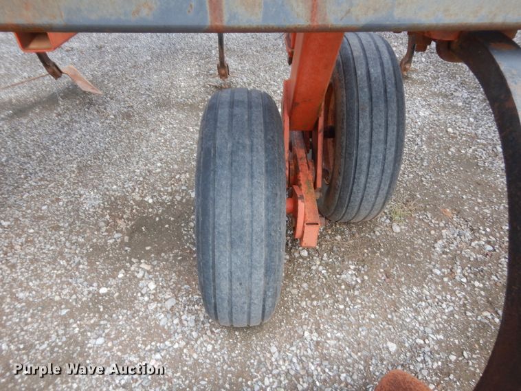 image for item IT9559 Sunflower 3160-42 Fallow King  sweep plow