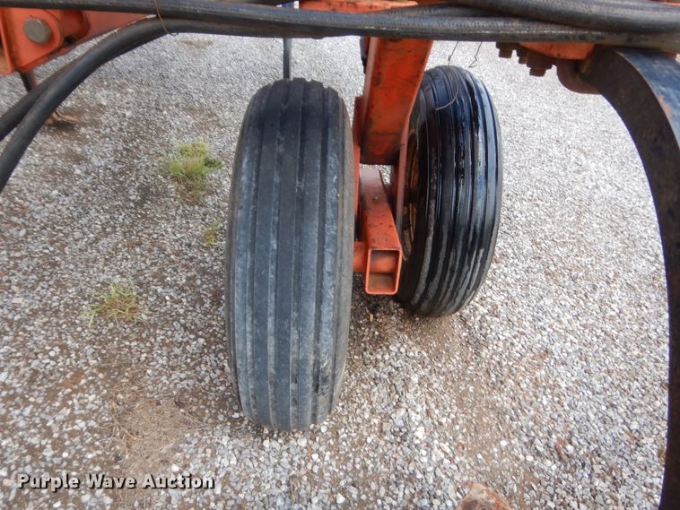 image for item IT9559 Sunflower 3160-42 Fallow King  sweep plow