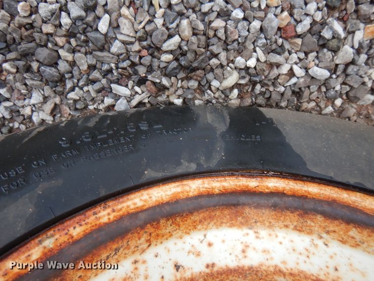 image for item IT9559 Sunflower 3160-42 Fallow King  sweep plow