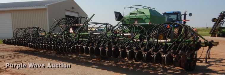 image for item IT9567 John Deere 730  air seeder