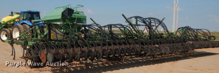 image for item IT9567 John Deere 730  air seeder